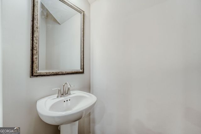 1326 Lanier Vista Drive, Buford, GA 30518