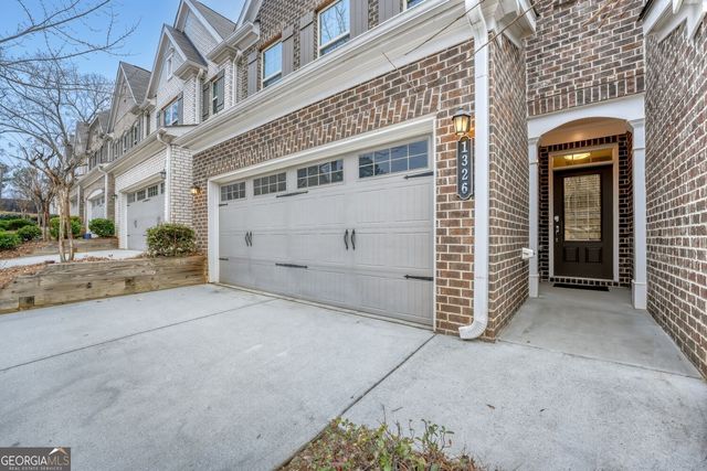 1326 Lanier Vista Drive, Buford, GA 30518