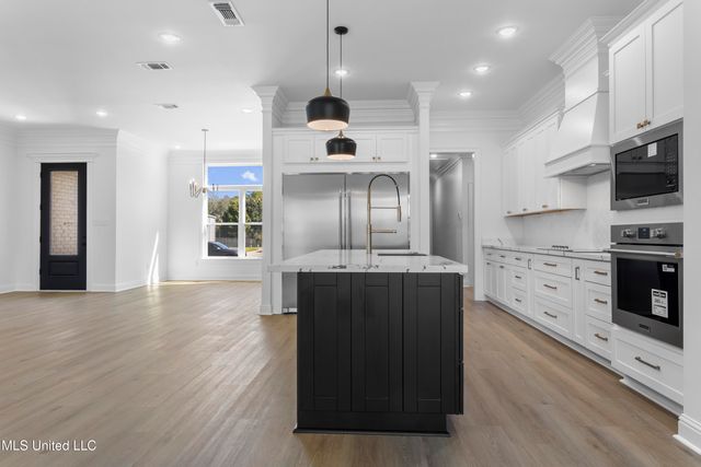 620 Old Savannah Drive, Long Beach, MS 39560