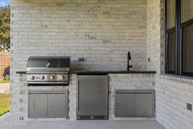 620 Old Savannah Drive, Long Beach, MS 39560