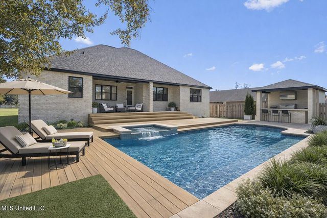 620 Old Savannah Drive, Long Beach, MS 39560