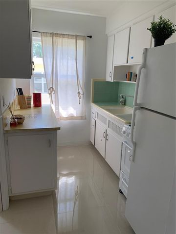 723 NE 91st St 3, Miami Shores, FL 33138