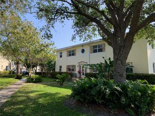 723 NE 91st St 3, Miami Shores, FL 33138