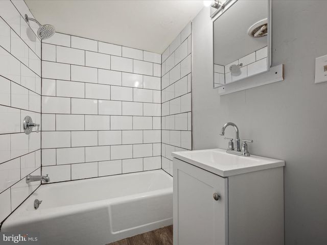 23 MAHONEY DR, Harpers Ferry, WV 25425