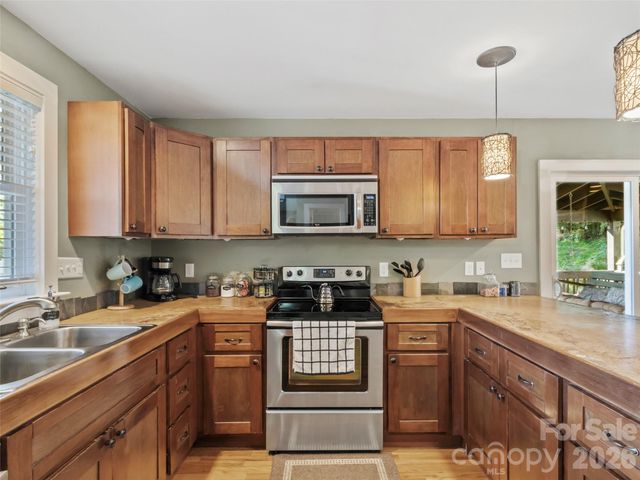 5 Fieldtop Lane, Arden, NC 28704