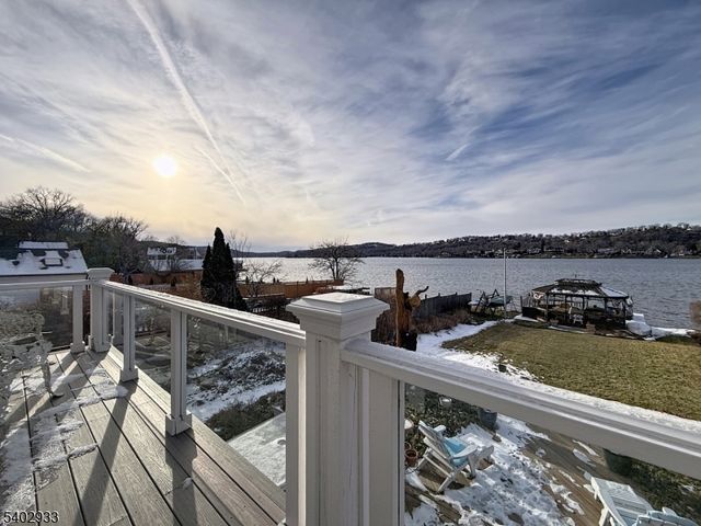 96 E Shore Trl, Sparta Twp., NJ 07871