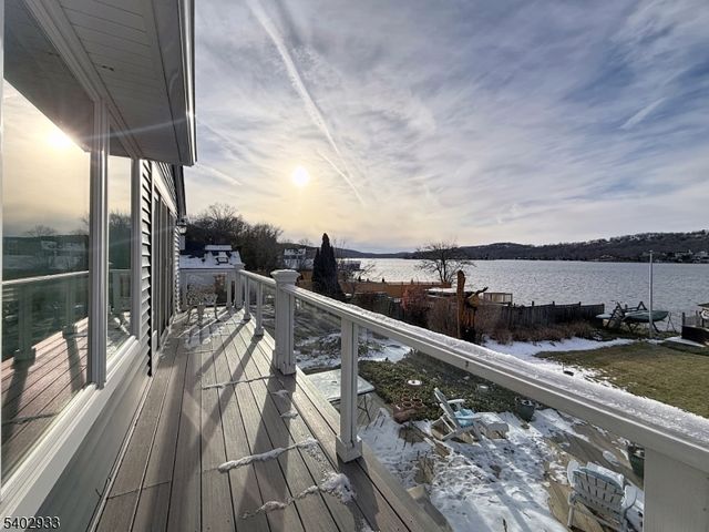 96 E Shore Trl, Sparta Twp., NJ 07871