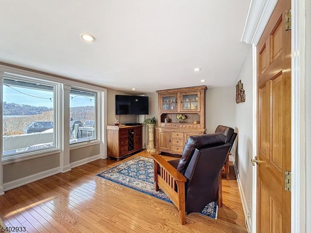 96 E Shore Trl, Sparta Twp., NJ 07871