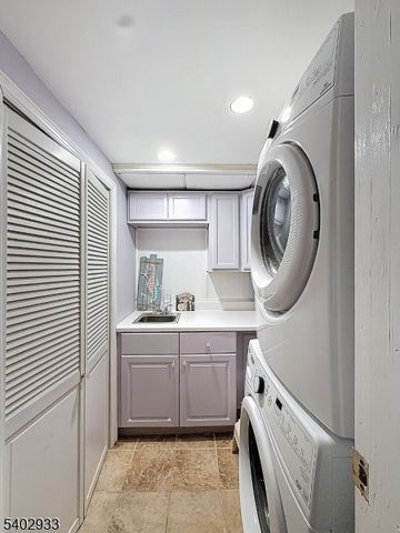 96 E Shore Trl, Sparta Twp., NJ 07871