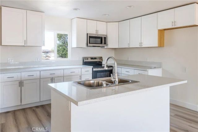 17820 Sycamore Street, Hesperia, CA 92345