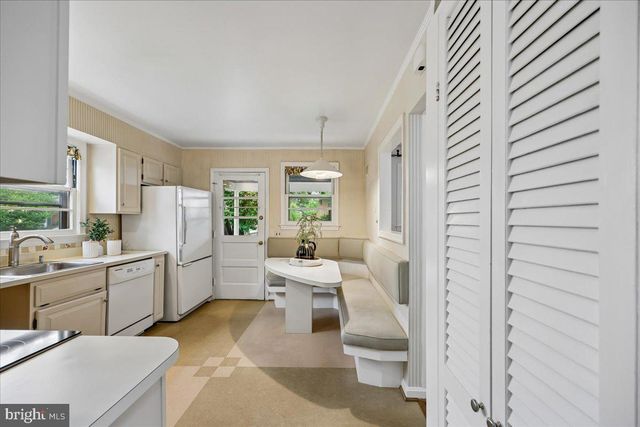9909 ASHBURTON LN, Bethesda, MD 20817