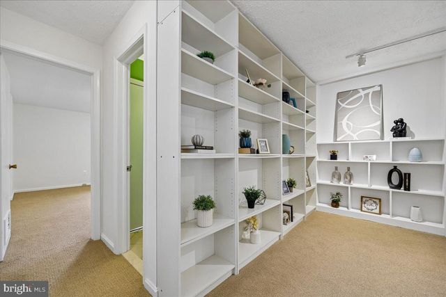9909 ASHBURTON LN, Bethesda, MD 20817