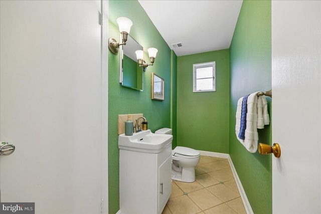 9909 ASHBURTON LN, Bethesda, MD 20817