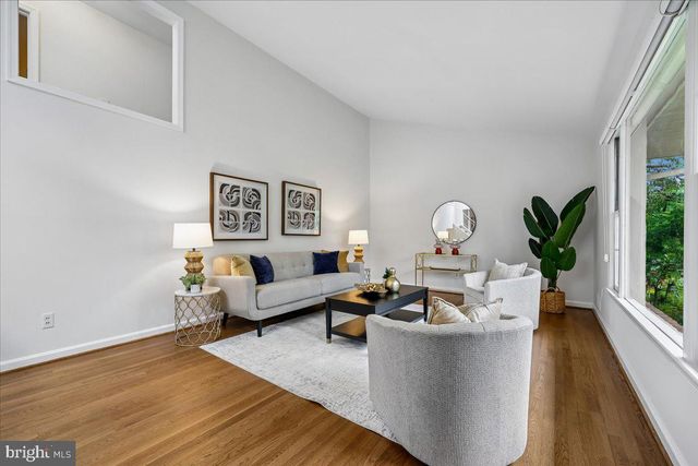 9909 ASHBURTON LN, Bethesda, MD 20817