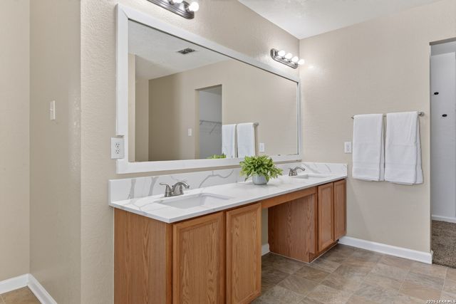 3726 Amber Leaf, San Antonio, TX 78245