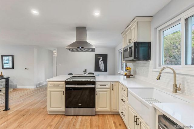 1256 S Dover Way, Denver, CO 80232