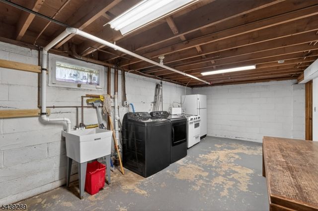 348 W Emerson Ave, Rahway City, NJ 07065