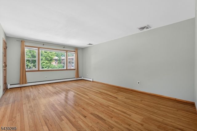 348 W Emerson Ave, Rahway City, NJ 07065