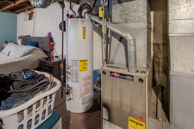 712 S Lagrave Street, Paw Paw, MI 49079