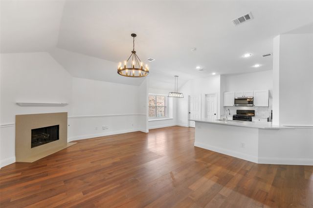 1015 Fleetwood Cove Drive, Grand Prairie, TX 75052