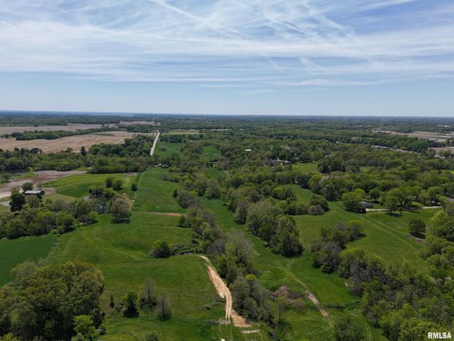 15937 E US 24 Highway, Lewistown, IL 61542