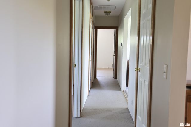 15937 E US 24 Highway, Lewistown, IL 61542