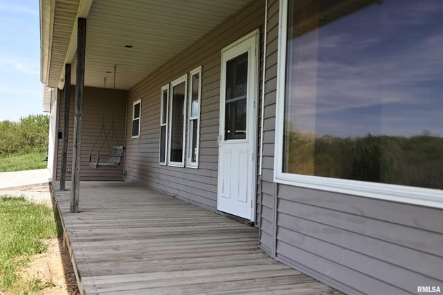 15937 E US 24 Highway, Lewistown, IL 61542