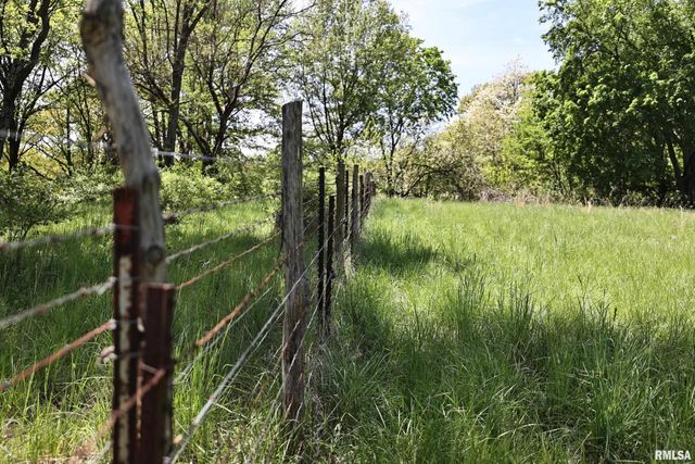 15937 E US 24 Highway, Lewistown, IL 61542