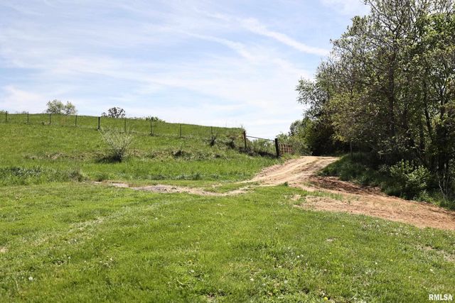 15937 E US 24 Highway, Lewistown, IL 61542