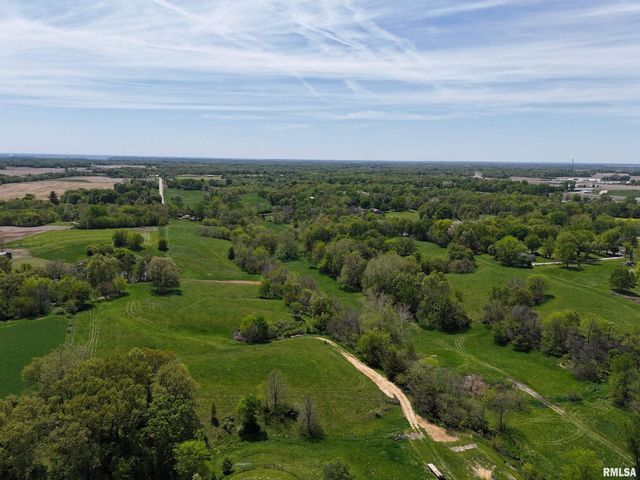 15937 E US 24 Highway, Lewistown, IL 61542