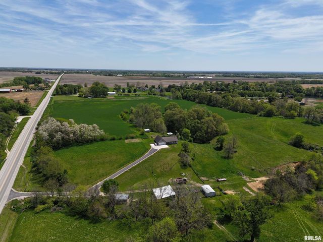 15937 E US 24 Highway, Lewistown, IL 61542