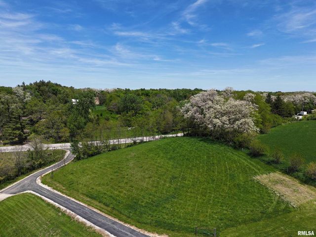 15937 E US 24 Highway, Lewistown, IL 61542