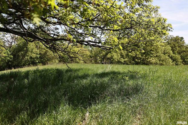 15937 E US 24 Highway, Lewistown, IL 61542