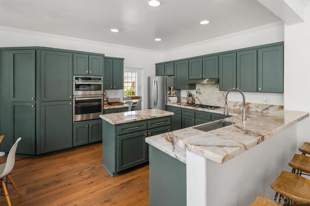 12140 Salix Court, San Diego, CA 92129