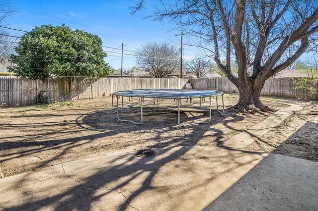 6304 ANTON Place, Amarillo, TX 79109