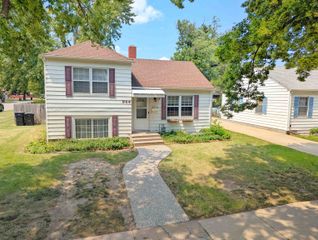 944 S 10th St, Salina, KS 67401