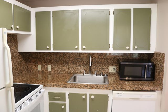 554 Mansfield N, Boca Raton, FL 33434