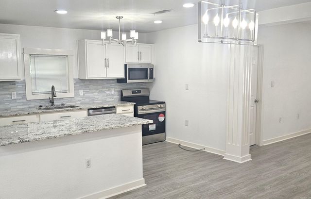 2720 S Spring Street, Little Rock, AR 72206