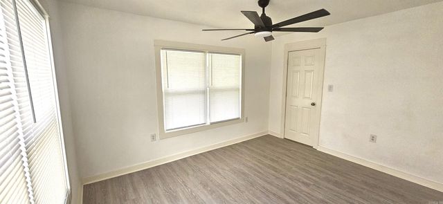 2720 S Spring Street, Little Rock, AR 72206