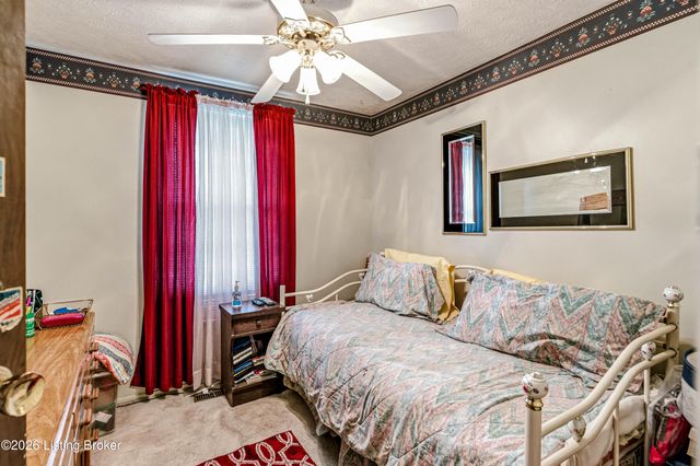 441 Saguaro Dr, Louisville, KY 40229