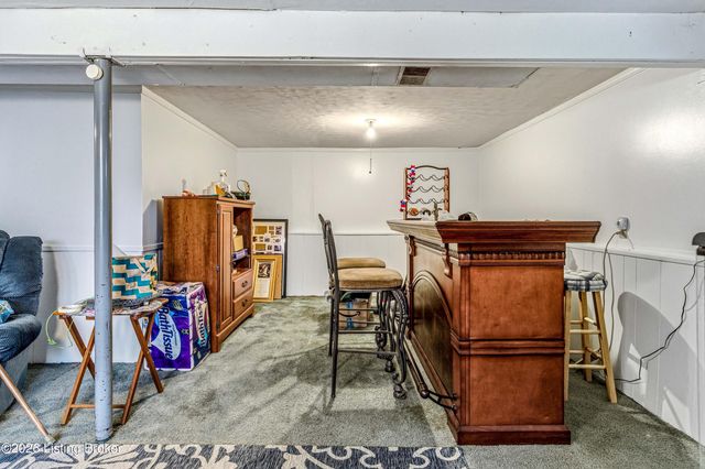 441 Saguaro Dr, Louisville, KY 40229