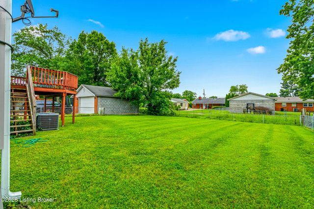 441 Saguaro Dr, Louisville, KY 40229