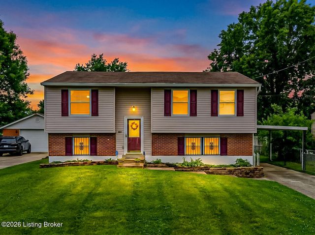 441 Saguaro Dr, Louisville, KY 40229