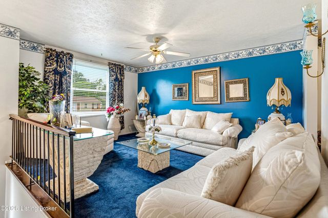 441 Saguaro Dr, Louisville, KY 40229
