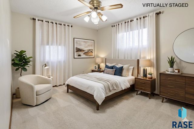 3921 E Claudette Dr Drive, Sioux Falls, SD 57103