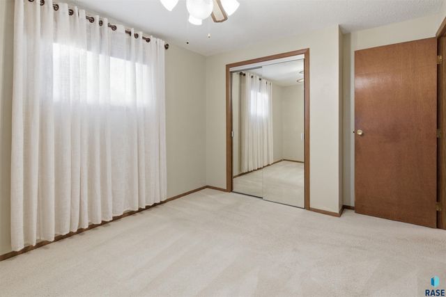 3921 E Claudette Dr Drive, Sioux Falls, SD 57103