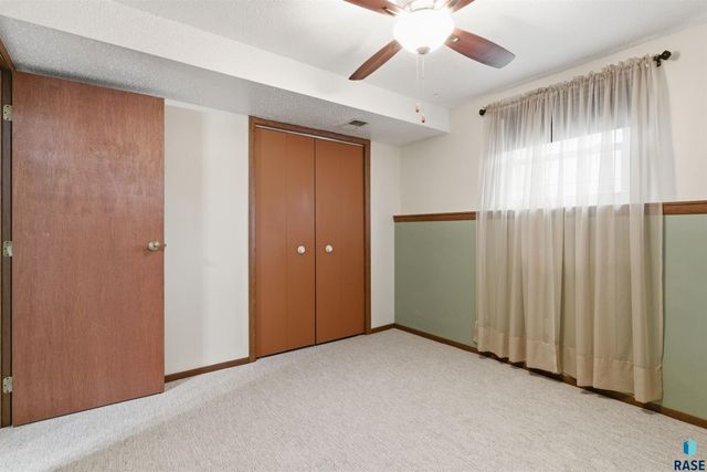 3921 E Claudette Dr Drive, Sioux Falls, SD 57103