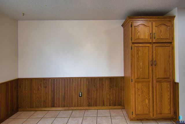 3921 E Claudette Dr Drive, Sioux Falls, SD 57103