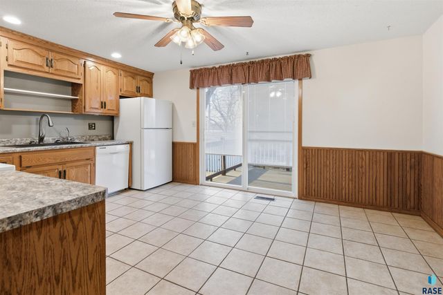 3921 E Claudette Dr Drive, Sioux Falls, SD 57103