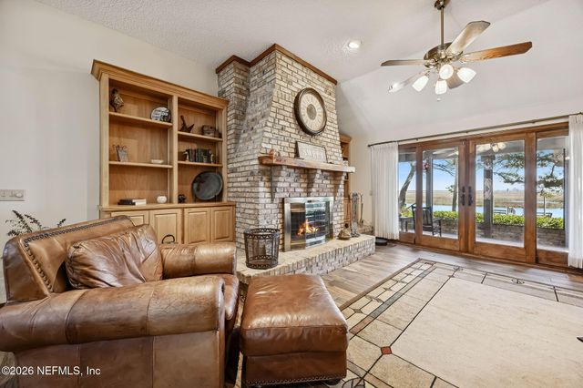 97146 PIRATES POINT Road, Yulee, FL 32097